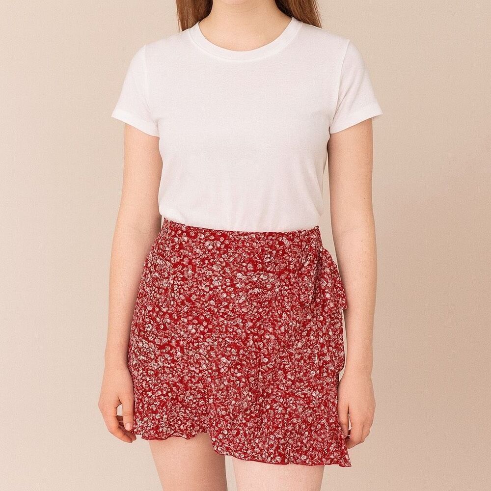 NWT Zaful Red and white Floral Wrap tie front zip up back mini Skirt size L